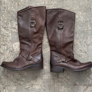 Boots brown